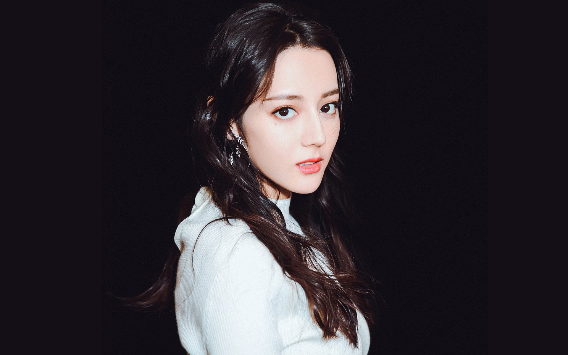 青少年“拼搏梦想”公益篮球赛事在重庆持续举行，激发青少年运动热情