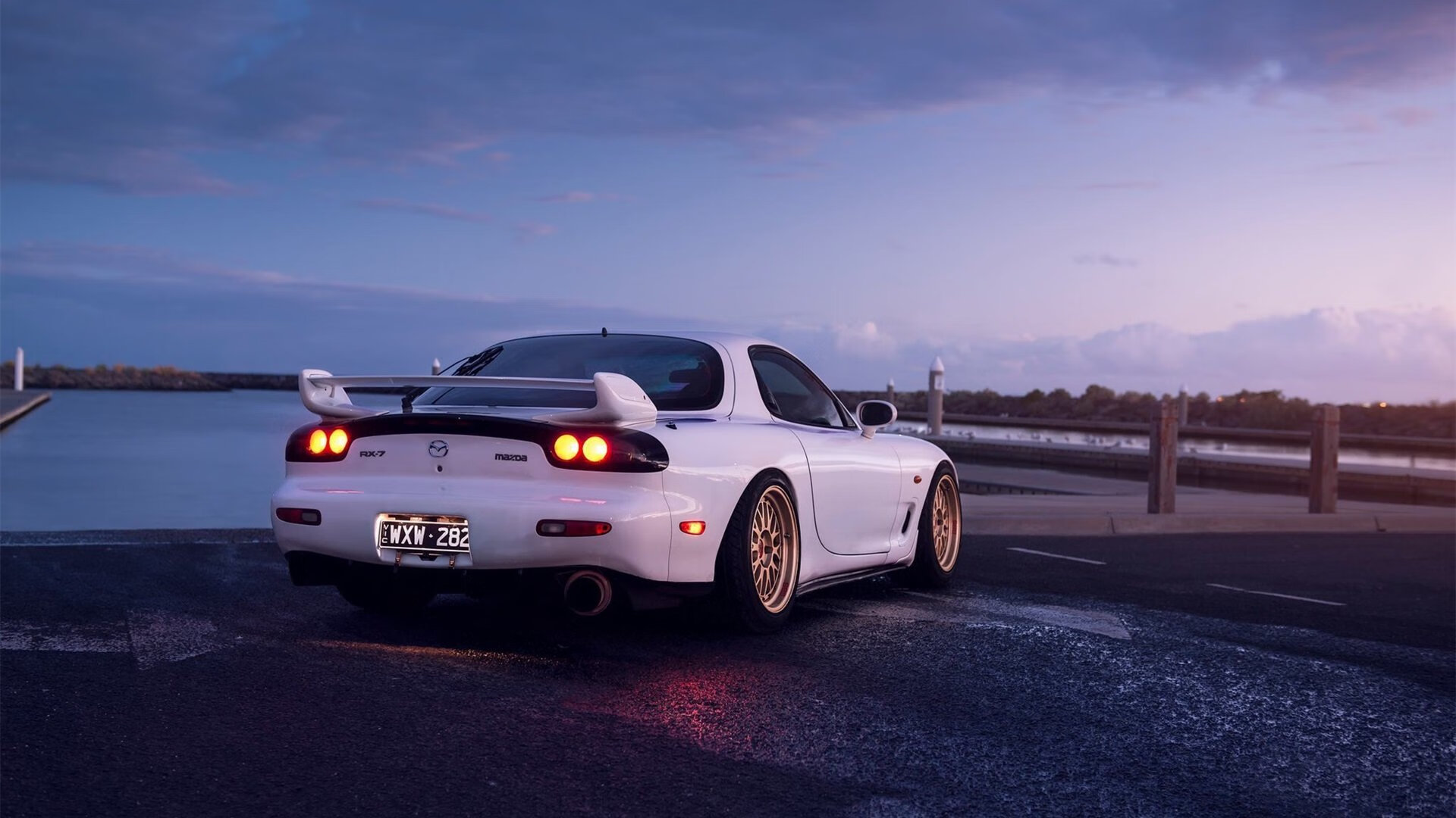 开云入口-马刺首秀拉开重建序幕战术讨论，马刺官推2021